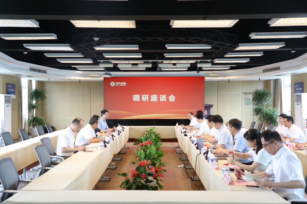 省国资委党委委员、总会计师童海桑一行来必发集团welcome集团调研